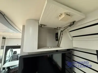 2026 Pleasure-Way Plateau XLTW Twin Bed photo 42