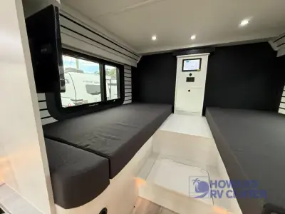 2026 Pleasure-Way Plateau XLTW Twin Bed photo 39