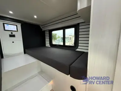 2026 Pleasure-Way Plateau XLTW Twin Bed photo 36