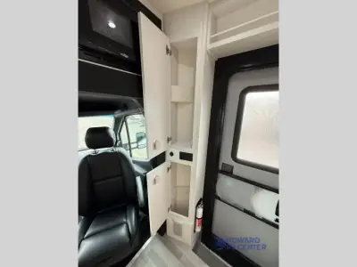 2026 Pleasure-Way Plateau XLTW Twin Bed photo 10