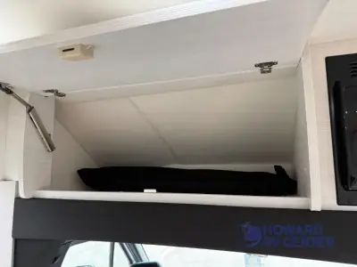 2026 Pleasure-Way Plateau XLTW Twin Bed photo 19