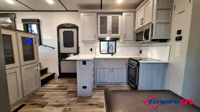 2021 Keystone Montana High Country 377FL photo 10