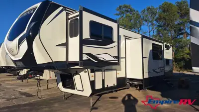 2021 Keystone Montana High Country 377FL photo 2