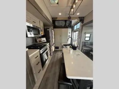 2025 Coachmen Catalina Destination Series 43CONDO photo 17