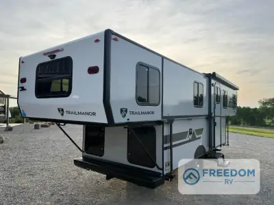 2027 Trailmanor 2720 Series 2720QB photo 4