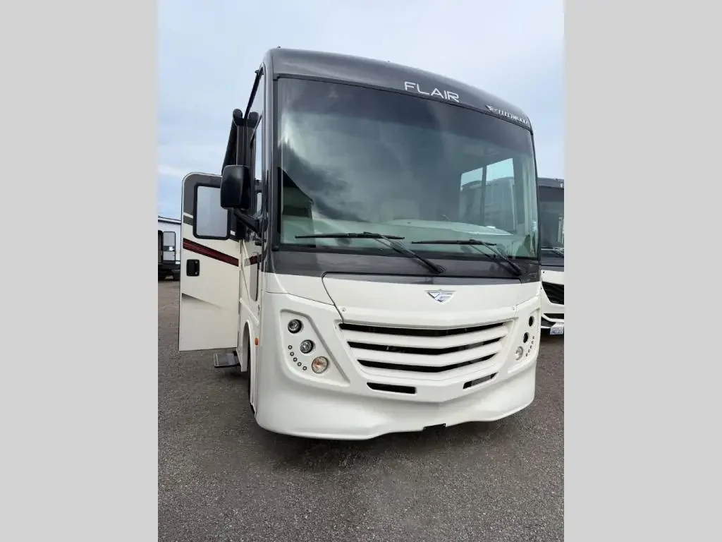 2021 Fleetwood Flair SUP exterior