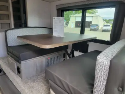 2027 Northwood Mfg ARCTIC FOX 990 photo 9