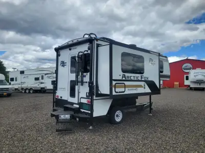 2027 Northwood Mfg ARCTIC FOX 990 photo 3