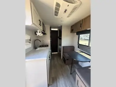 2024 Jayco Jay Flight SLX 174BHW photo 10