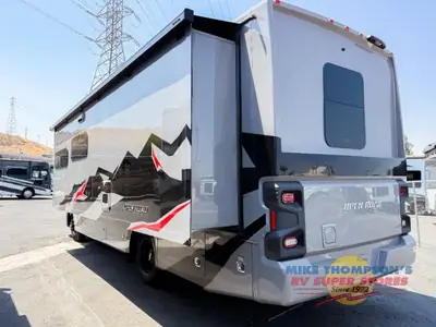 2026 Tiffin Motorhomes Open Road Allegro photo 4