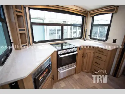 2027 Outdoors Timber Ridge Titanium Series 26KVS photo 2