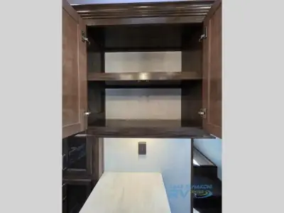 2021 Dutchmen Voltage 4135 photo 25