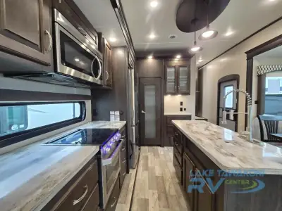 2019 Coachmen Brookstone 310RL photo 14