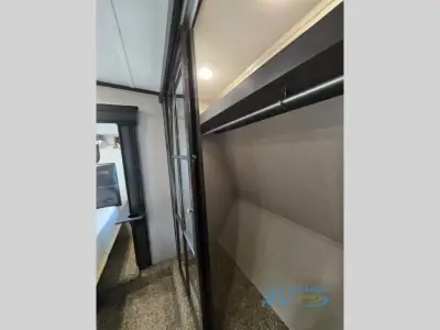 2019 Coachmen Brookstone 310RL photo 27