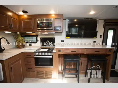 2026 Outdoors Timber Ridge Titanium Series 25SBS photo 8