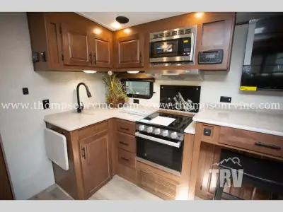 2026 Outdoors Timber Ridge Titanium Series 25SBS photo 13