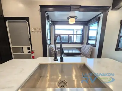 2021 Redwood Redwood 4150RD photo 49