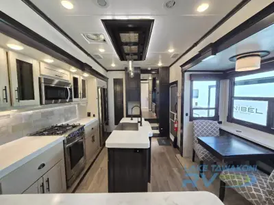 2021 Redwood Redwood 4150RD photo 12