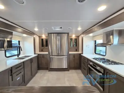 2022 Palomino Columbus C-Series 388FKC photo 8