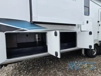 2022 Palomino Columbus C-Series 388FKC photo 52