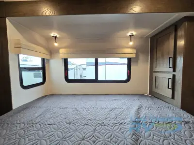 2022 Palomino Columbus C-Series 388FKC photo 25