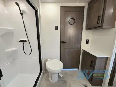 2022 Palomino Columbus C-Series 388FKC photo 22