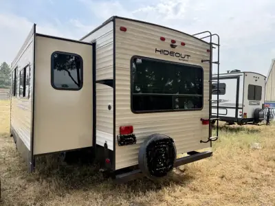 2018 Keystone HIDEOUT 26RLSWE photo 3
