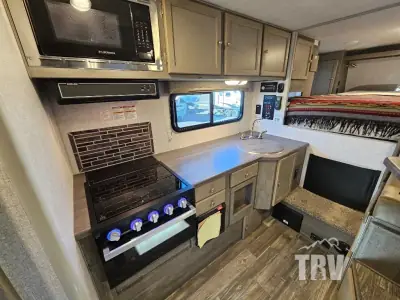 2026 Northwood Mfg Wolf Creek 910 photo 7