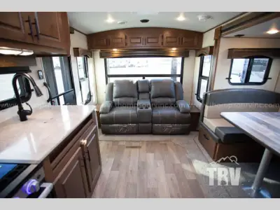 2026 Outdoors Timber Ridge Titanium Series 25RLS photo 13