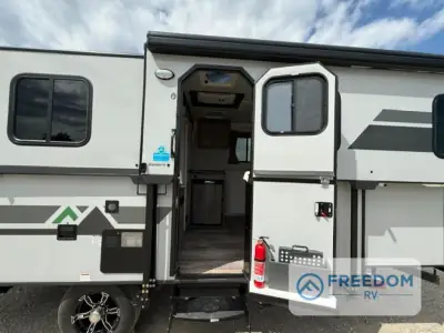 2026 Trailmanor 2518 Series 2518KS photo 11