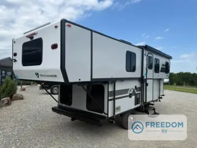 2026 Trailmanor 2518 Series 2518KS photo 5