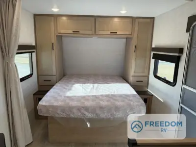 2026 Ember E-Series 22MLQ photo 14