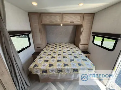 2026 Ember E-Series 21RKE photo 18
