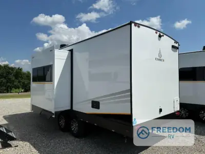 2026 Ember E-Series 21RKE photo 10
