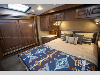 2023 Outdoors Glacier Peak Titanium Series F27MKS photo 18