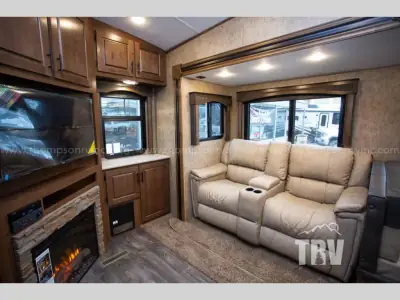 2023 Outdoors Glacier Peak Titanium Series F27MKS photo 10