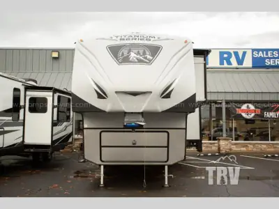 2023 Outdoors Glacier Peak Titanium Series F27MKS photo 28