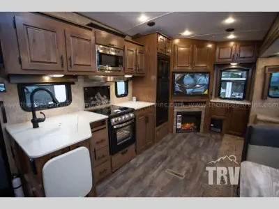 2023 Outdoors Glacier Peak Titanium Series F27MKS photo 5
