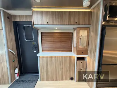 2025 Airstream Atlas Murphy Suite Tommy Bahama E1 PKG photo 27