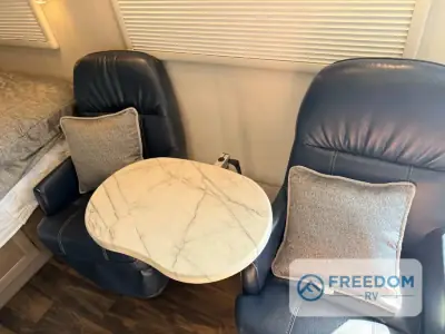 2021 Lance Lance Travel Trailers 1475 photo 28