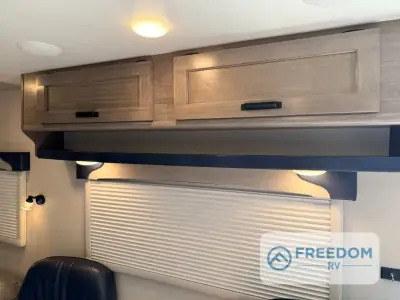 2021 Lance Lance Travel Trailers 1475 photo 29
