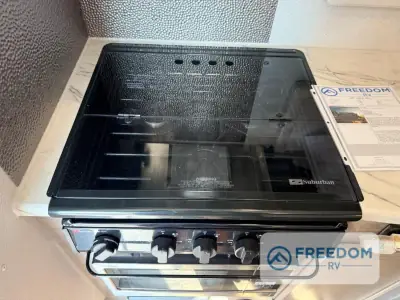 2021 Lance Lance Travel Trailers 1475 photo 21