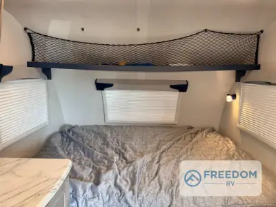 2021 Lance Lance Travel Trailers 1475 photo 31