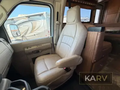 2017 Coachmen Leprechaun 320BH Ford 450 photo 32