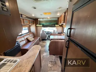 2017 Coachmen Leprechaun 320BH Ford 450 photo 28