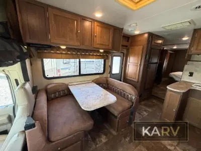2017 Coachmen Leprechaun 320BH Ford 450 photo 11