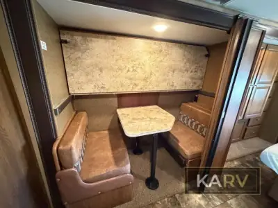 2017 Coachmen Leprechaun 320BH Ford 450 photo 18