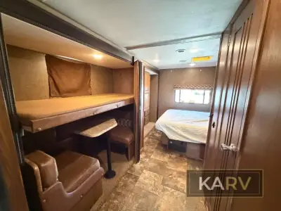 2017 Coachmen Leprechaun 320BH Ford 450 photo 16