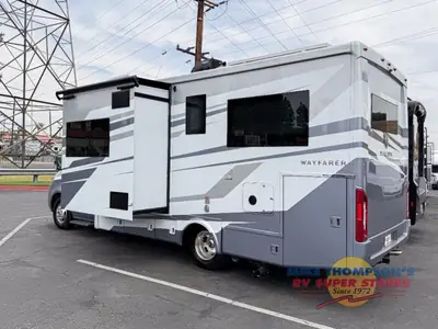 2026 Tiffin Motorhomes Wayfarer photo 3