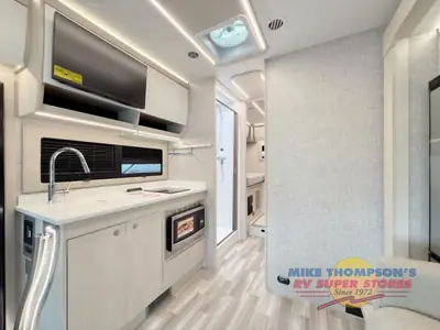 2026 Tiffin Motorhomes Wayfarer photo 13